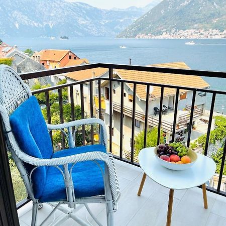 Chic Sea Front Apartment With Breathtaking Kotor Bay View Доли Столив Екстериор снимка